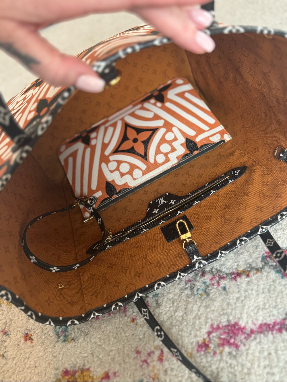 Louis Vuitton Orange and Black Monogram Neverfull Tote- Limited Edition. - Picture 10 of 13